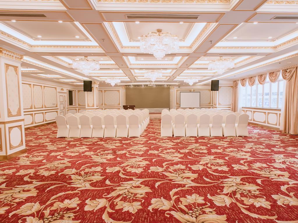 Charms Hotel Shanghai Buitenkant foto