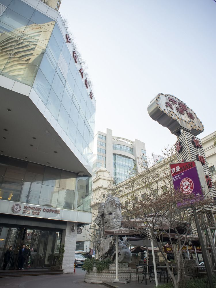 Charms Hotel Shanghai Buitenkant foto